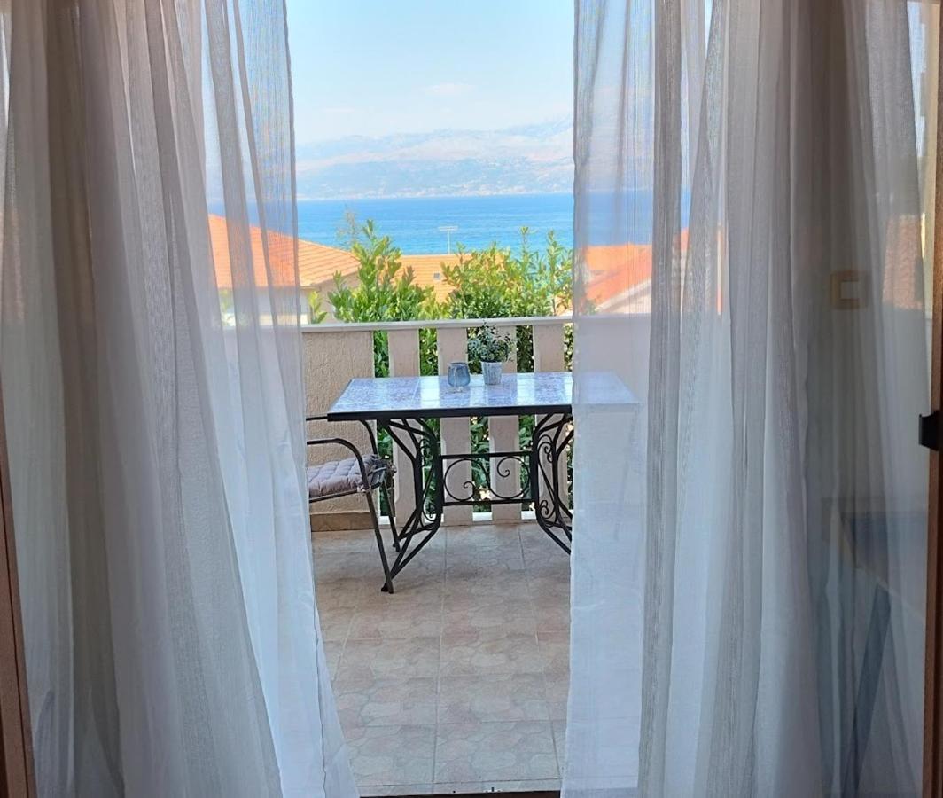 Apartman Mediterraneo Supetar Luaran gambar