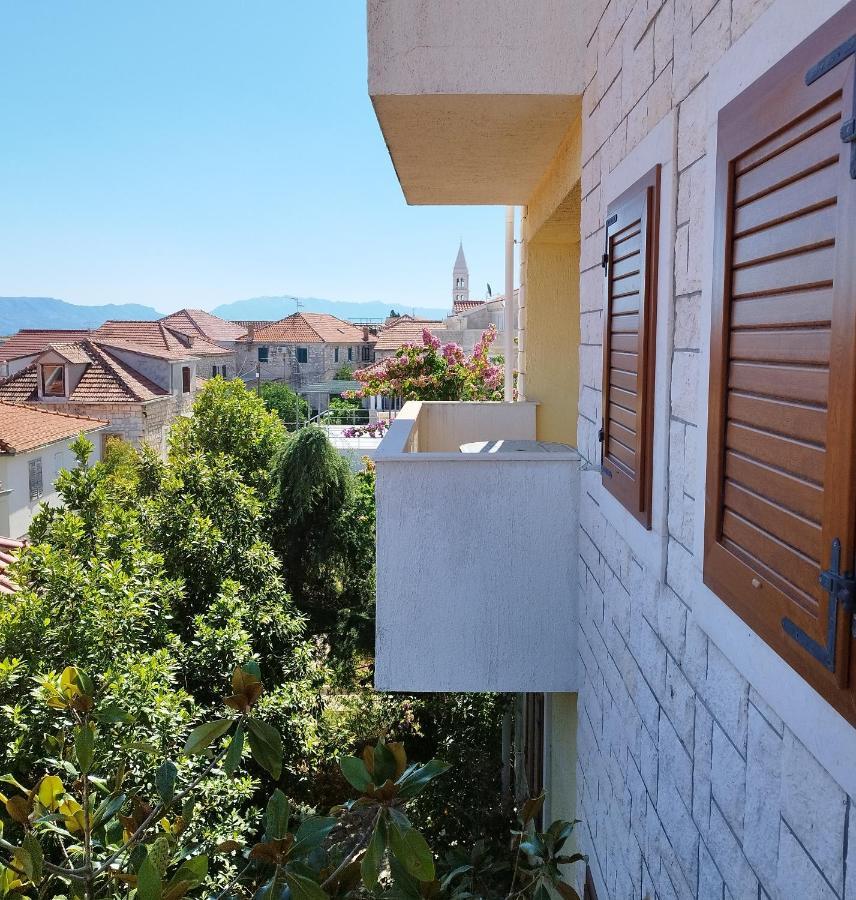 Apartman Mediterraneo Supetar Luaran gambar